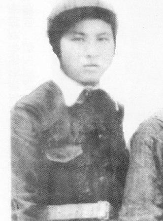 �������1920��10 �������F��ʡ���x�h����1938����������c�M(j��n)��ͬ�W(xu��)���Ӱ��M(j��n)���Ї�(gu��)������܊����W(xu��)�W(xu��)��(x��)�����I(y��)�󱻷ֵ�����2��У���l(w��i)�B��(d��ng)�ĕ������g��s�ؼ����Ї�(gu��)���a(ch��n)�h��1943��4��5 �����ձ��ۇ�(gu��)���x��(du��)���|�������ո���(j��)���M(j��n)�С���ʎ�����������е���������D(zhu��n)��;���⵽��܊�ķ�������������ħ������Ѻ;�У����v����������(f��)��ץס��(y��n)�̱ƹ���������(ji��n)ؑ����, �]����¶������������߳�ŭ����܊�������ؚ��ᚢ����