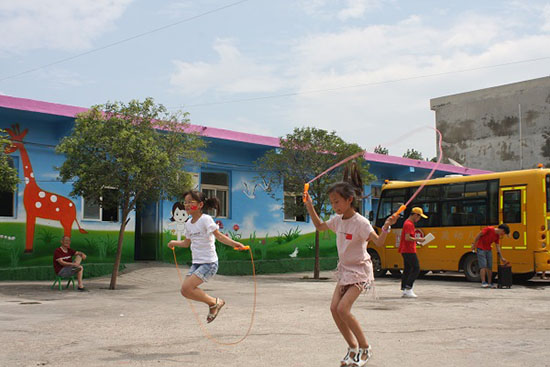 ���Ϲ��I(y��)��W(xu��)��(j��ng)��(j��)�Q(m��o)�׌W(xu��)Ժ����ϵ�P�h�������ж����������(hu��)��(sh��)�`�(du��)������ʡƽ�ɽ���P�hѦ���(zh��n)���Ӝϴ���ӢС�W(xu��)�_չ֧�̻��(d��ng)���e�k��ӢС�W(xu��)��һ��Ȥζ�\(y��n)��(d��ng)��(hu��)��׌�W(xu��)���w��(hu��)�W��ƥ�˾������D�����K��ِ��